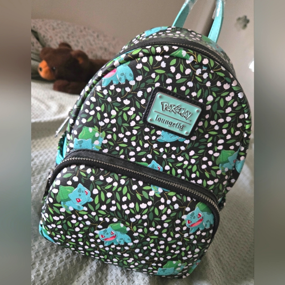 Pokemon bulbasaur loungefly